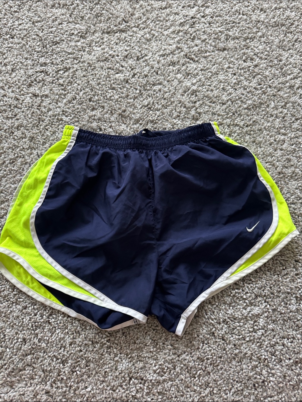 Nike women’s shorts lot size small - Picture 5 of 9